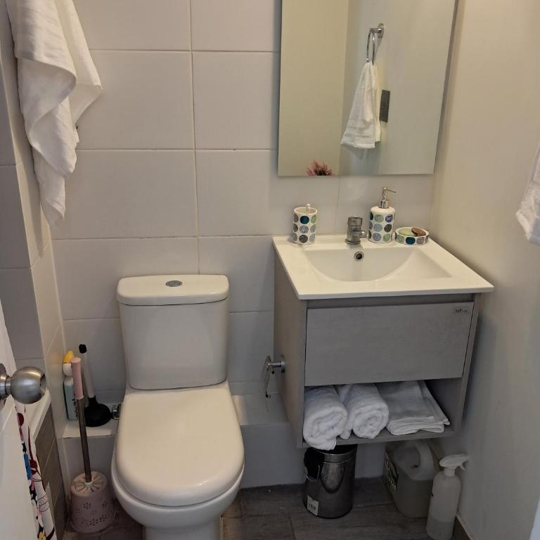 Dpto cerca del Estadio Nacional - con puesto de estacionamiento - Apartamento de 1 dormitorio - 10