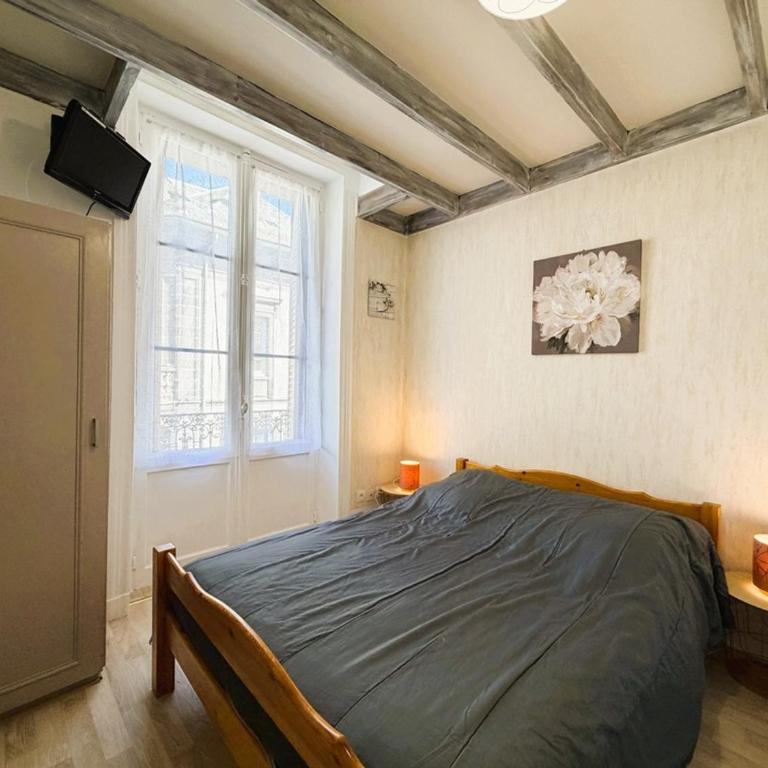 Charmant T2 en hyper centre, proche Thermes, tout équipé avec balcon - FR-1-608-208 - Apartment - 10