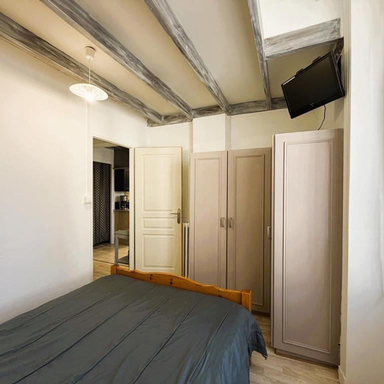 Charmant T2 en hyper centre, proche Thermes, tout équipé avec balcon - FR-1-608-208 - Apartment - 12