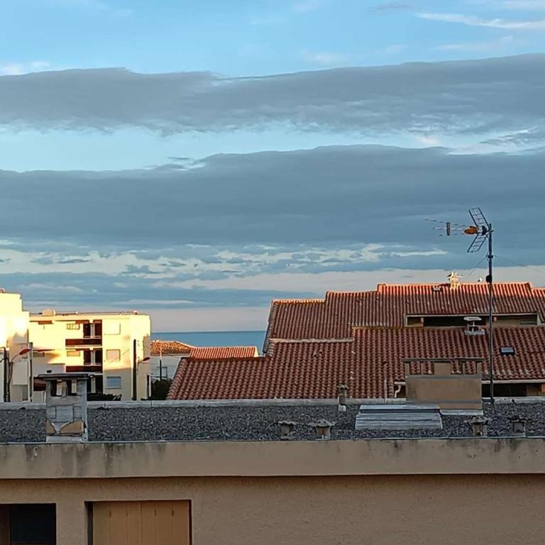 Appartement T3 Climatisé avec WIFI, Balcon et Parking à 300m de la Plage - Narbonne Plage - FR-1-409-255 - Apartment - 11