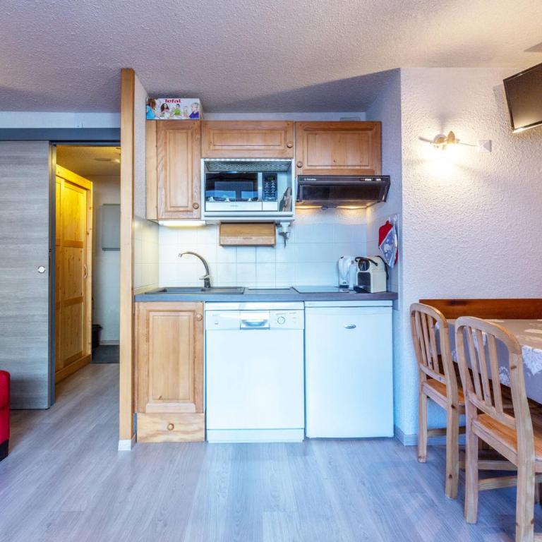 Appartement Centre Village ★★★, Parking, WIFI, Pied des Pistes, Confort 4 pers - FR-1-437-14 - Appartamento (4 Adulti) - 12