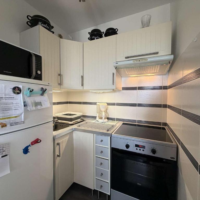 Appartement moderne 3 pièces, vue mer, parking privé, 5 couchages - FR-1-224C-348 - Appartement - 22