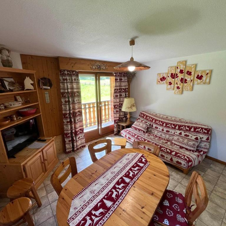 Appartement cosy 2 chambres avec balcon sud/est, parking, garage - 6 personnes - FR-1-198-140 - Apartment (6 Adults) - 9