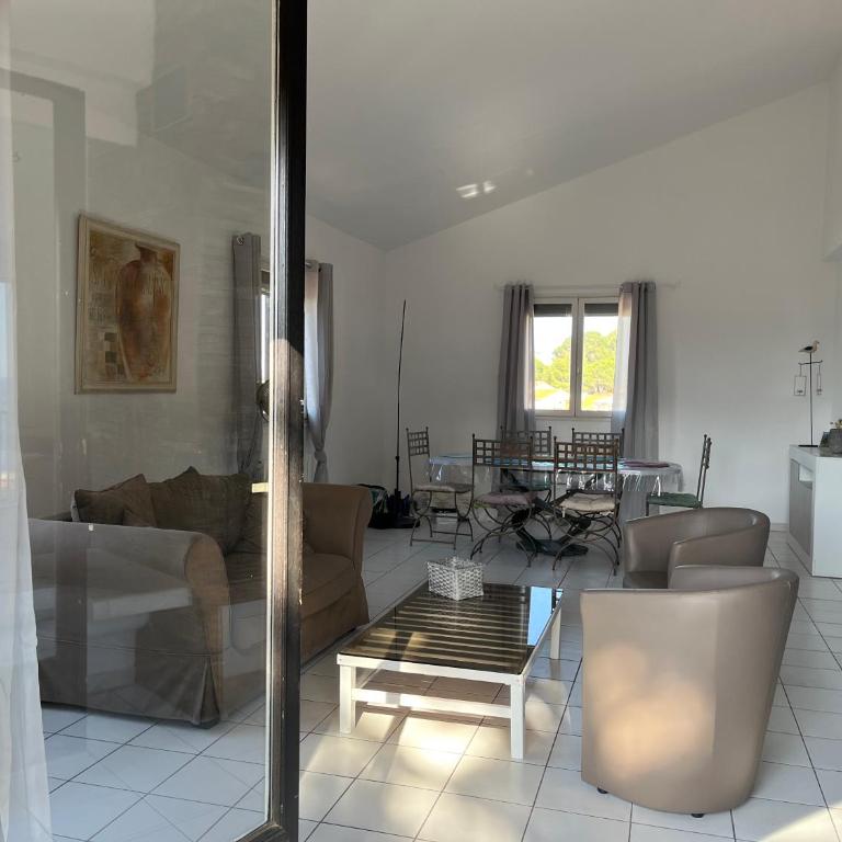 Villa avec Magnifique Vue mer - Three-Bedroom House - 10