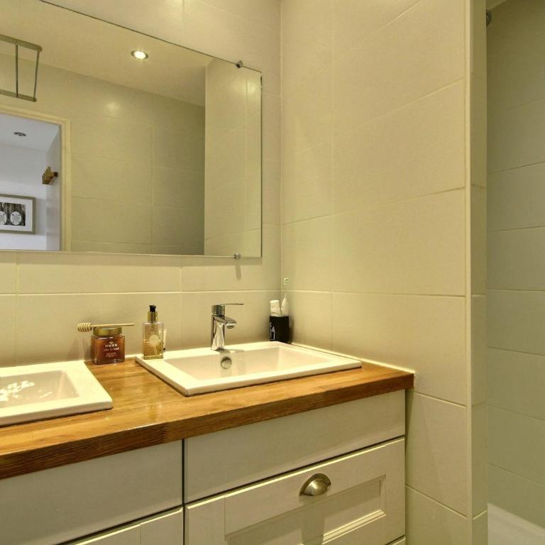Appartement rénové 64m², 6 pers, balcon, accès Wi-Fi, pistes - Appartement 1 Chambre - 15