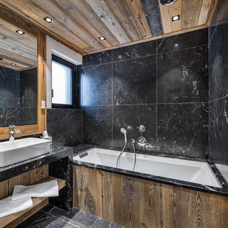 Chalet d'Exception avec Piscine, Hammam et Ascenseur à Val d'Isère, Proche des Pistes - FR-1-567-38 - Chalet (Capacité de 14 Adultes) - 14