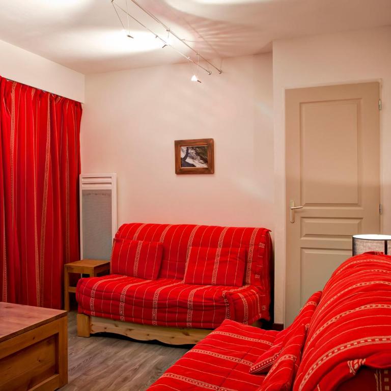 Appartement 4 pièces avec balcon, internet, parking au centre de Brides-les-Bains - Appartement 3 Chambres - 9