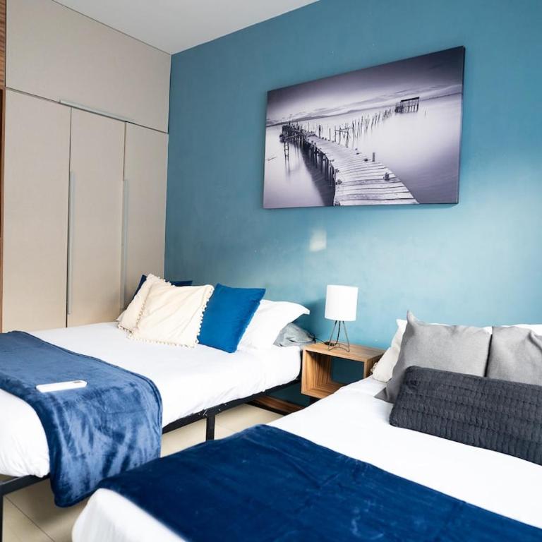 Hermoso, Equipado, Area de Trabajo, Colonia Americana - Three-Bedroom Apartment - 13