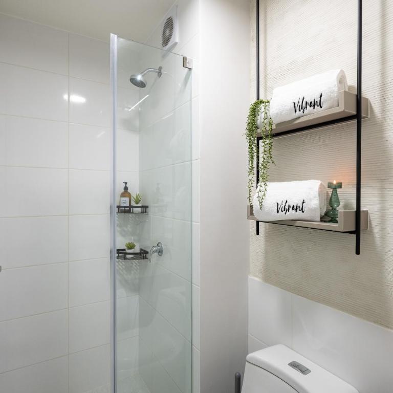 Bertolotto Apartments by Vibrant - One-Bedroom Apartment with Sea View - 10