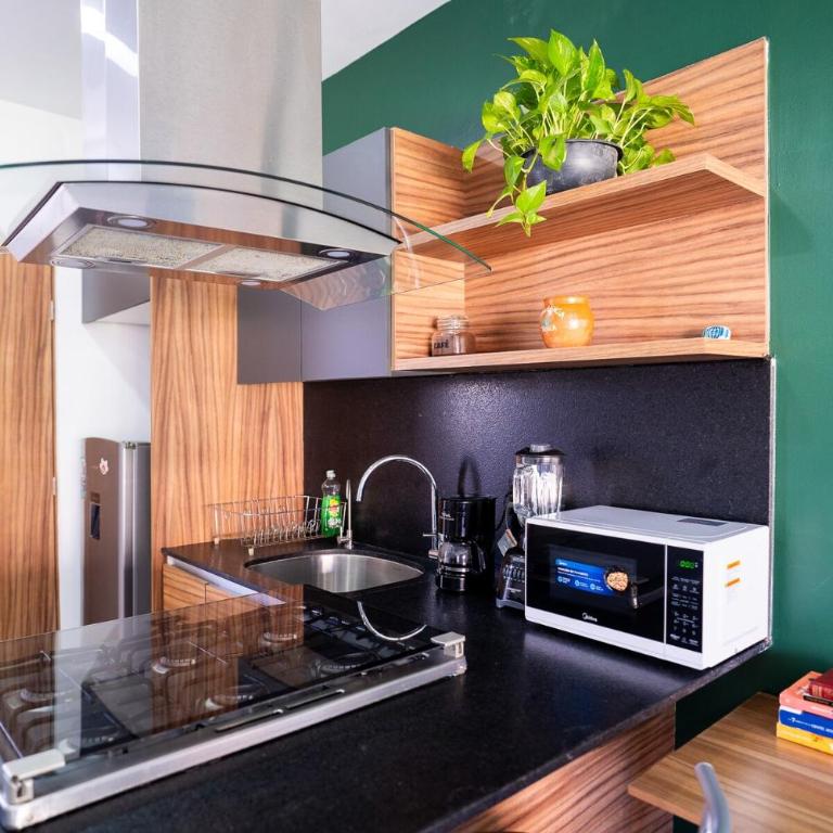 Hermoso, Equipado, Area de Trabajo, Colonia Americana - Three-Bedroom Apartment - 36