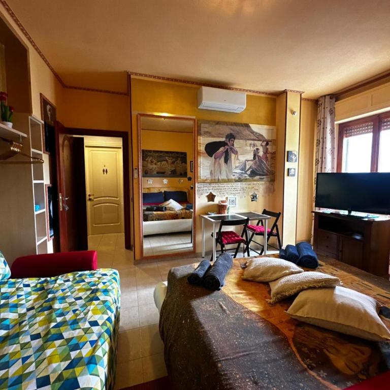 Lunea Mea Rooms - Managed by Holydaisy - Camera Tripla con Bagno Privato - 4