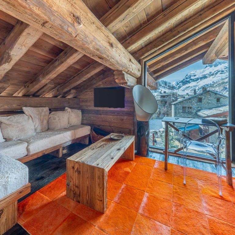 Chalet de luxe avec piscine et hammam à Val-d'Isère, 10 personnes à proximité du centre-ville - FR-1-694-95 - Chalet - 14