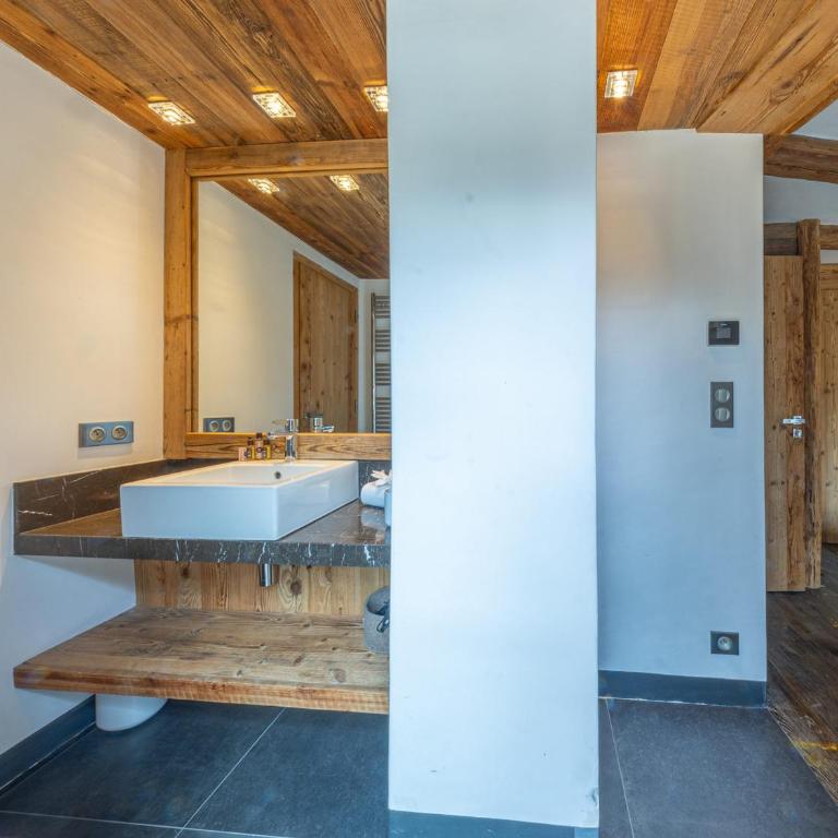 Chalet de luxe avec piscine et hammam à Val-d'Isère, 10 personnes à proximité du centre-ville - FR-1-694-95 - Chalet - 19