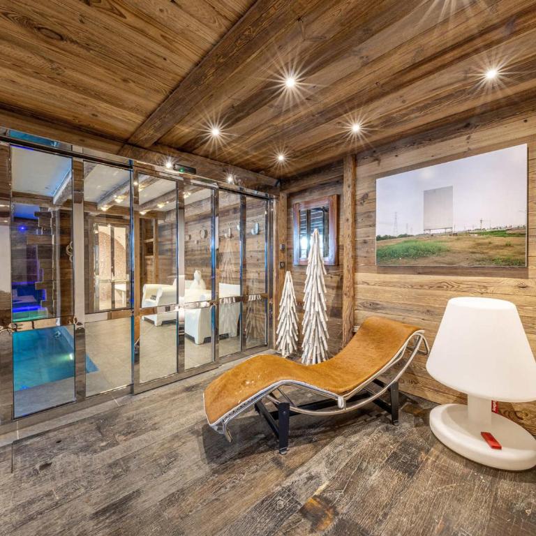 Chalet de luxe avec piscine et hammam à Val-d'Isère, 10 personnes à proximité du centre-ville - FR-1-694-95 - Chalet - 28