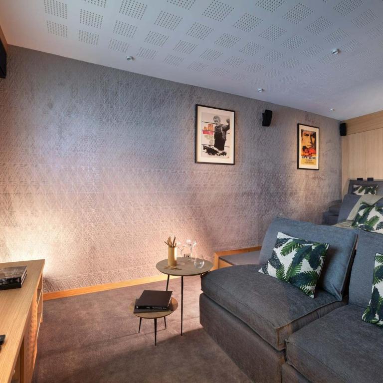 Chalet spacieux avec spa et cinéma privé pour 14 pers. - FR-1-866-10 - Chalet - 4