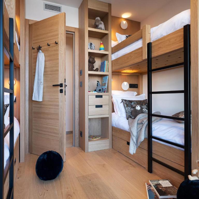 Chalet spacieux avec spa et cinéma privé pour 14 pers. - FR-1-866-10 - Chalet - 6