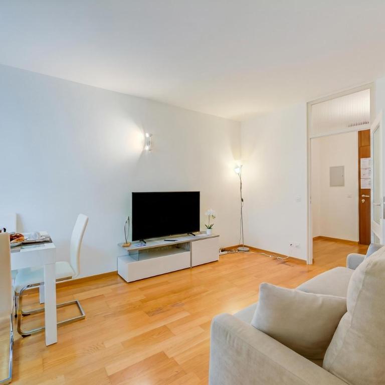 Locarno Place - Appartamento con Balcone - 9