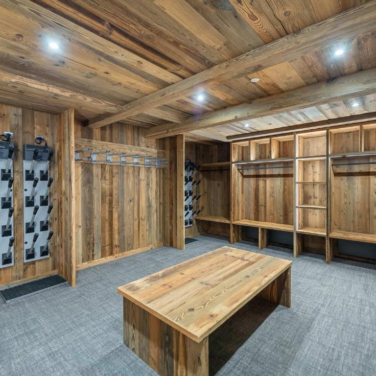 Chalet de luxe neuf avec piscine, jacuzzi, sauna et cinéma à Saint-Martin de Belleville - Chalet 3 Chambres - 16