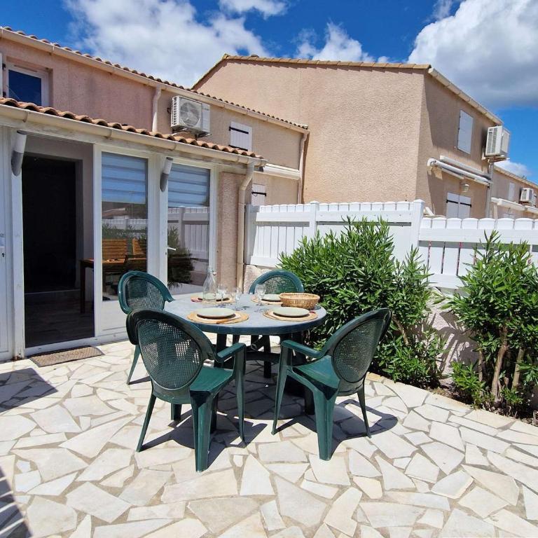 Duplex confortable à Marseillan-Plage avec véranda - FR-1-387-217 - Maison de Vacances - 24