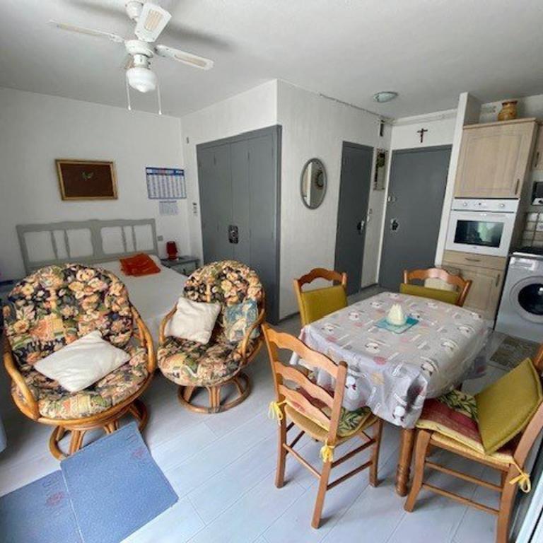 Charmant Studio Centre Amélie-les-Bains avec Balcon, Garage et Ascenseur - Studio - 9