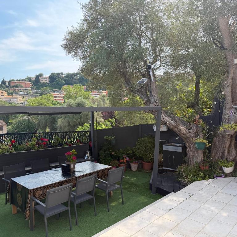 Family Villa SMB - Villa - Vue sur Jardin - 70