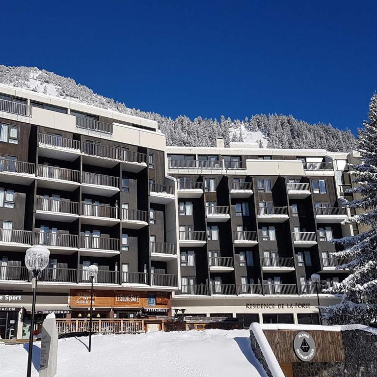 Appartement Confortable 2 Pièces, Proche des Pistes, WIFI Gratuit - Appartement 1 Chambre - 10