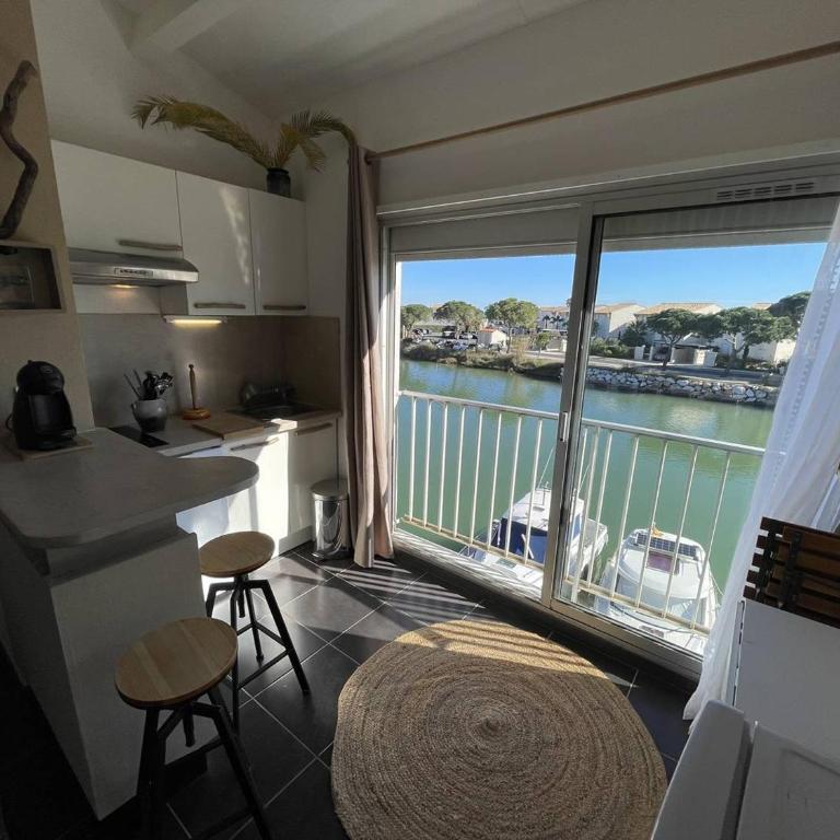 Studio mezzanine 4 couchages, animaux admis, parking sécurisé, proche commerces - FR-1-106-85 - Apartment - 15