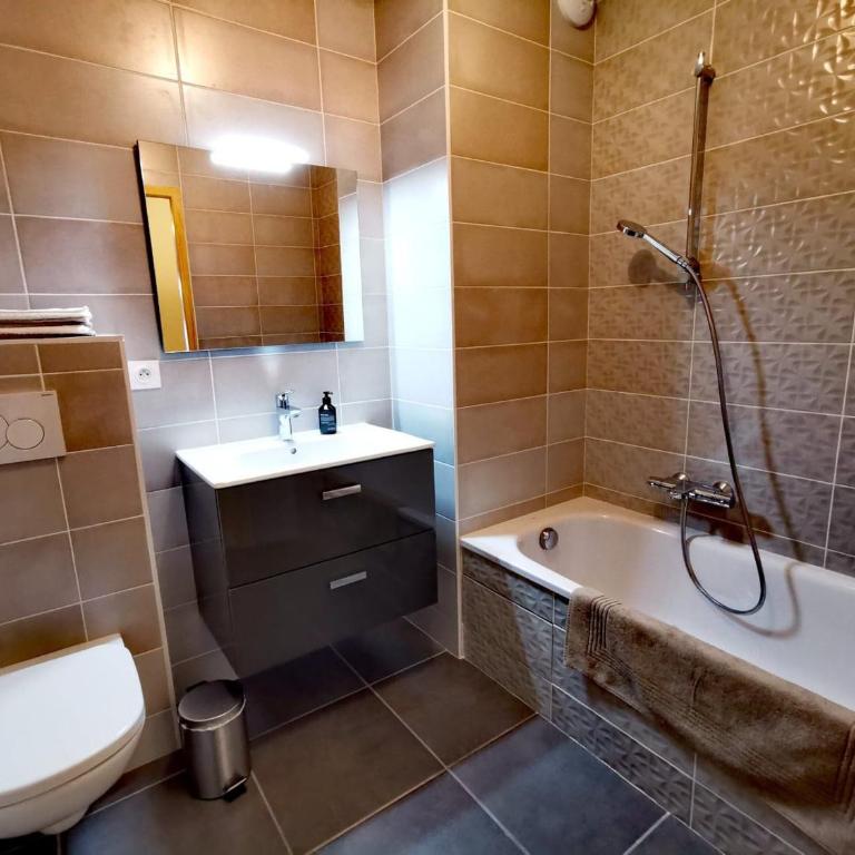 Appartement spacieux avec jardin - FR-1-598-63 - Appartement (6 Adultes) - 14