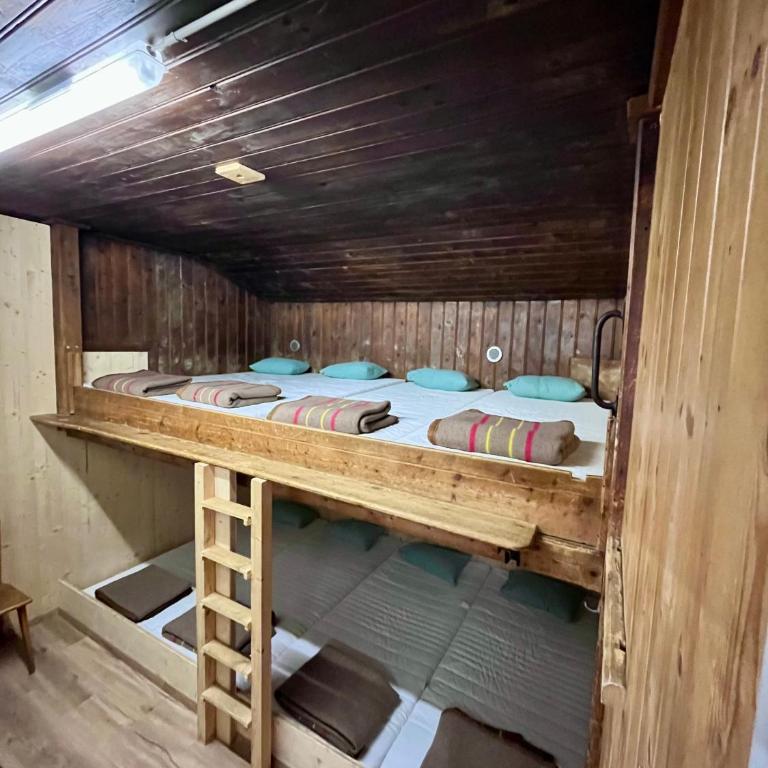 Bergunterkunft Ova Spin - Bett im gemischten Schlafsaal mit 8 Betten - 2