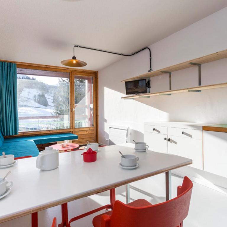 Studio skis aux pieds avec balcon – 5 personnes - FR-1-346-338 - Studio - 1