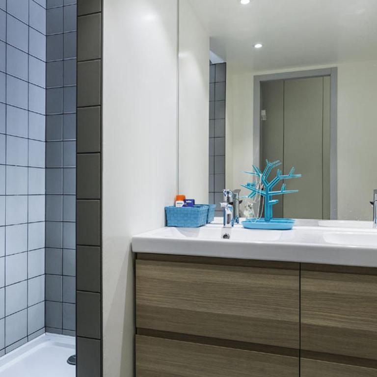 Appartement rénové 3 pièces, ski aux pieds, balcon - FR-1-346-324 - Appartement - 4