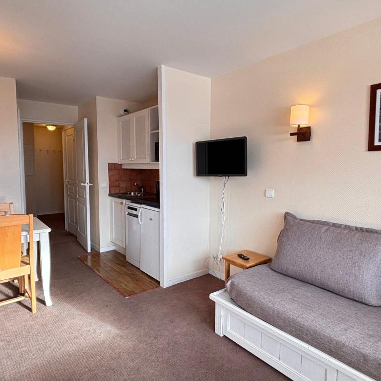 3 pièces, proche commerces, vue station, 6/7 pers. - Appartement 2 Chambres - 7