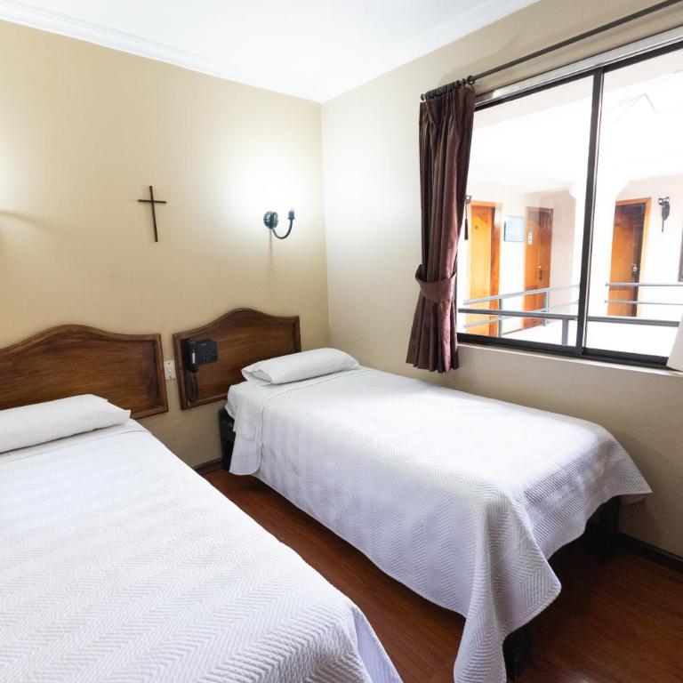 Hotel & Suites El Quijote - Habitación Doble - 2 camas - 5