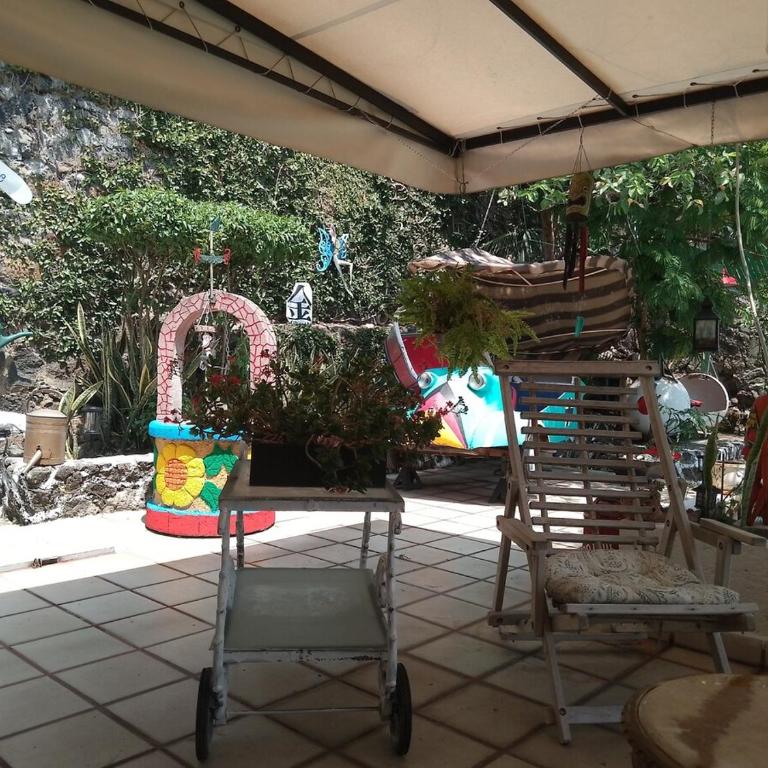 The Aviator's Shelter in Cuerna - Two-Bedroom House - 19