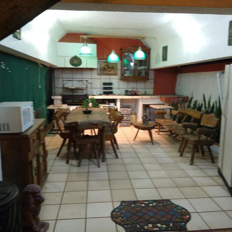 The Aviator's Shelter in Cuerna - Two-Bedroom House - 32