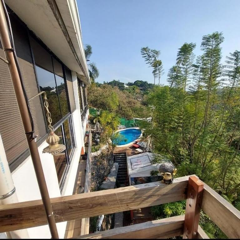 The Aviator's Shelter in Cuerna - Two-Bedroom House - 38
