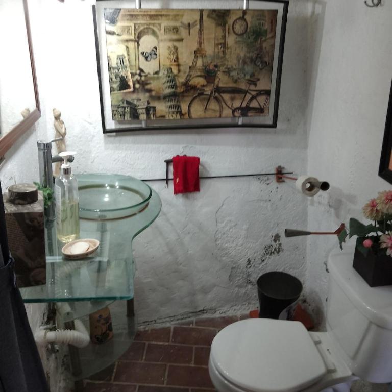 The Aviator's Shelter in Cuerna - Two-Bedroom House - 93