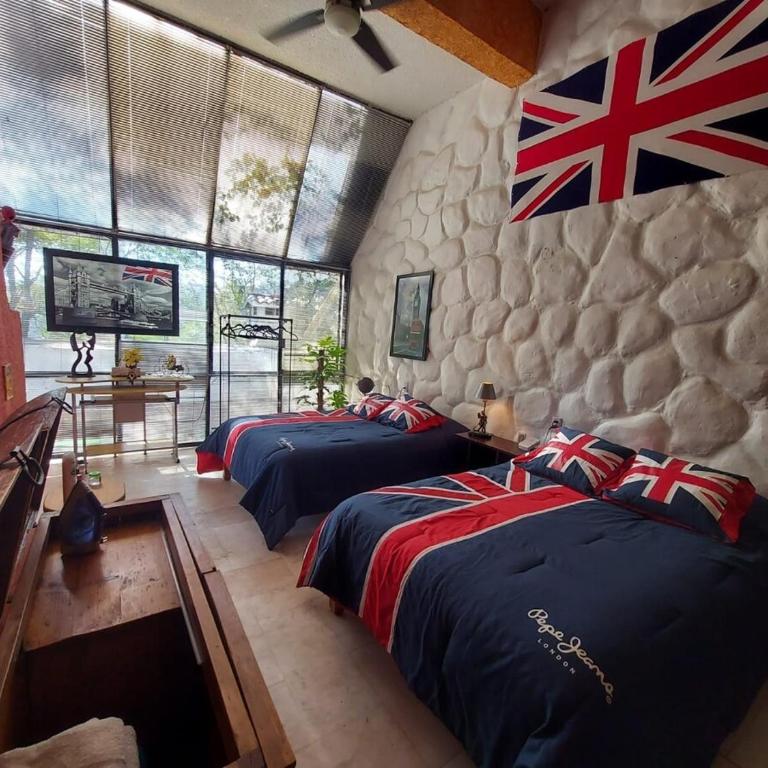 The Aviator's Shelter in Cuerna - Two-Bedroom House - 95