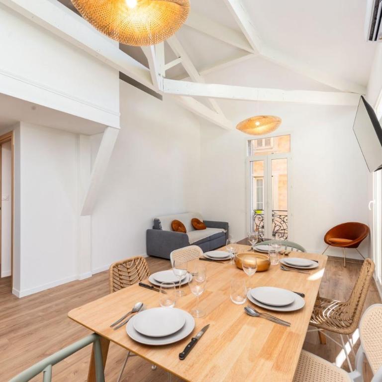 Central Beausoleil Apartment 15 Min Walk to Casino Square - Appartamento con 2 Camere da Letto - 3