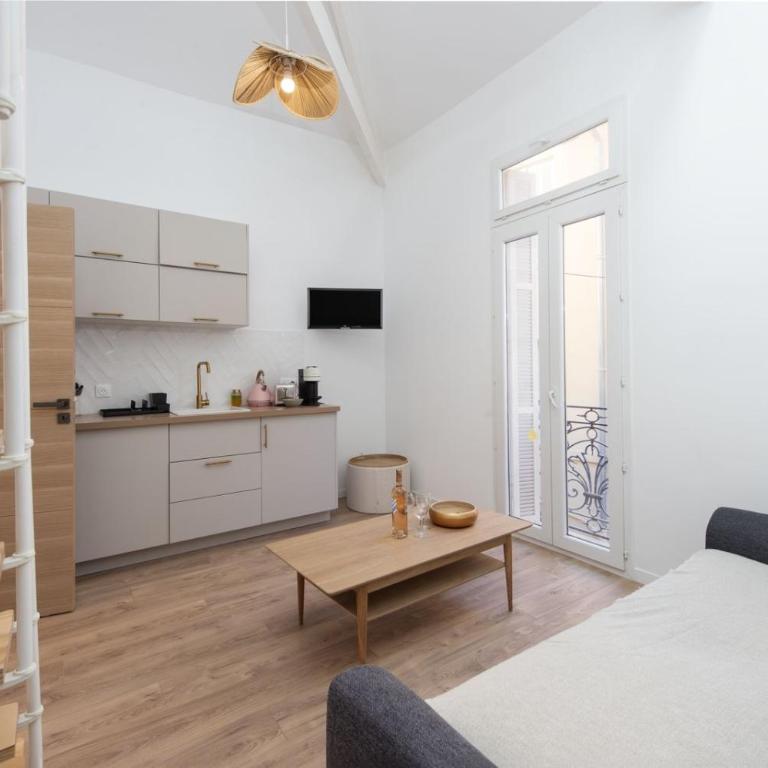 Central Beausoleil Apartment 15 Min Walk to Casino Square - Appartamento con 2 Camere da Letto - 3