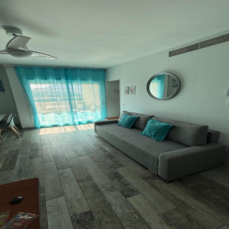 Beachfront Apartment with Terrace - Apartment mit 2 Schlafzimmern - 18