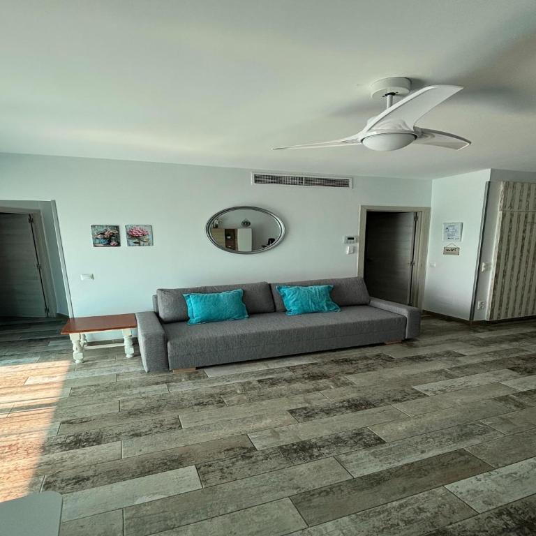 Beachfront Apartment with Terrace - Apartment mit 2 Schlafzimmern - 3