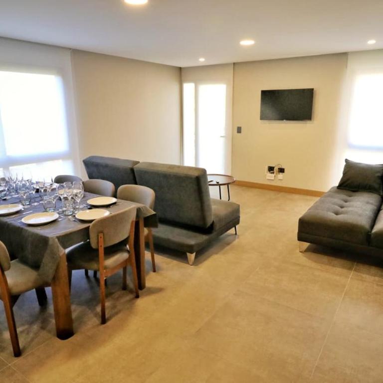 Depto Nuevo Elegante y Moderno p 6 u 8 Personas con Cochera Excelente Ubicacion - Apartamento de 2 dormitorios - 28