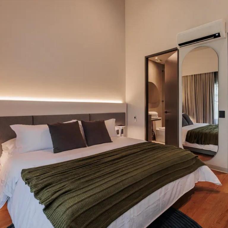 Hermoso apartamento, completamente remodelado, 4 habitaciones, 4 baños, Poblado Medellin - Apartamento de 3 dormitorios - 5