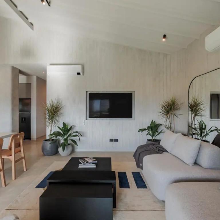 Hermoso apartamento, completamente remodelado, 4 habitaciones, 4 baños, Poblado Medellin - Apartamento de 3 dormitorios - 7