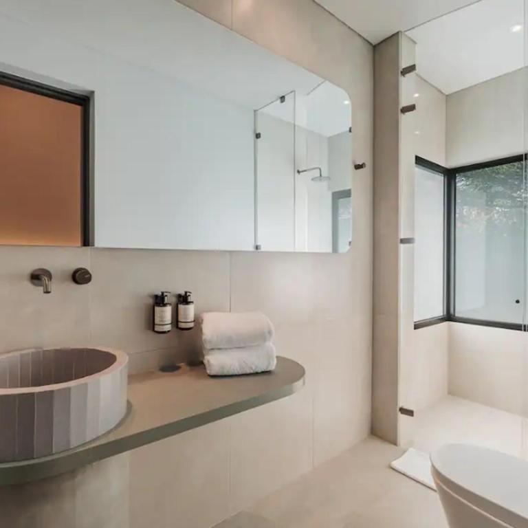 Hermoso apartamento, completamente remodelado, 4 habitaciones, 4 baños, Poblado Medellin - Apartamento de 3 dormitorios - 12