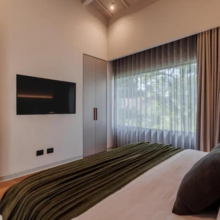 Hermoso apartamento, completamente remodelado, 4 habitaciones, 4 baños, Poblado Medellin - Apartamento de 3 dormitorios - 17