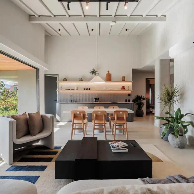 Hermoso apartamento, completamente remodelado, 4 habitaciones, 4 baños, Poblado Medellin - Apartamento de 3 dormitorios - 30