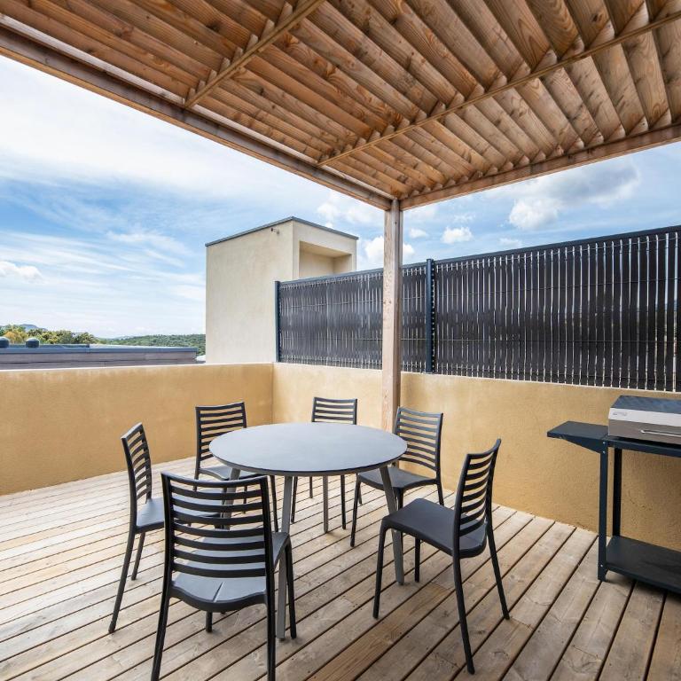 Sun-Drenched Corsican Flat - Maison de Vacances 3 Chambres - 7