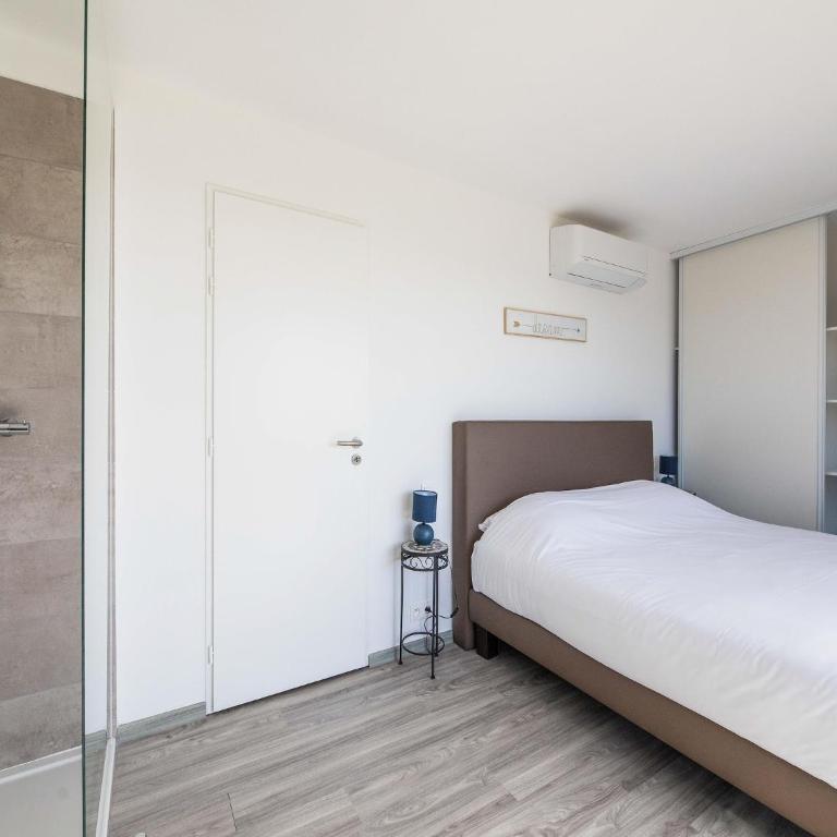 Sun-Drenched Corsican Flat - Maison de Vacances 3 Chambres - 23